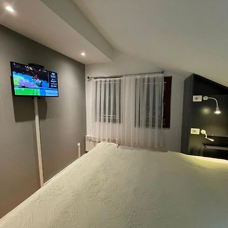 Town Hostel Печ Экстерьер фото
