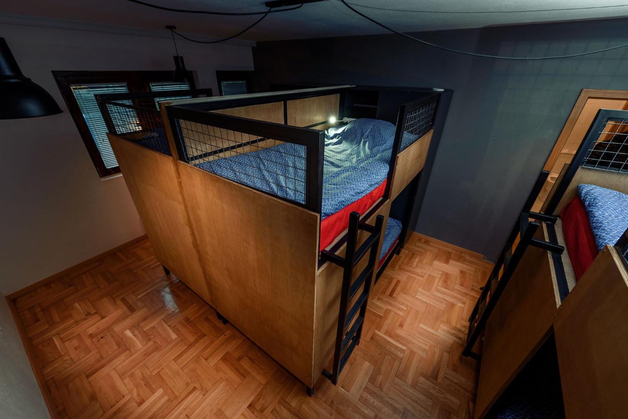Town Hostel Печ Экстерьер фото