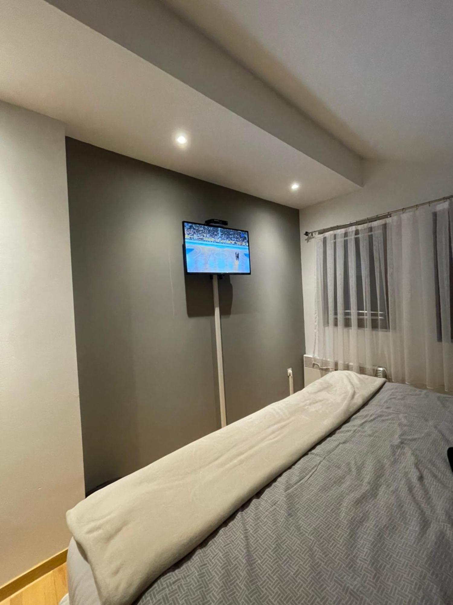 Town Hostel Печ Экстерьер фото