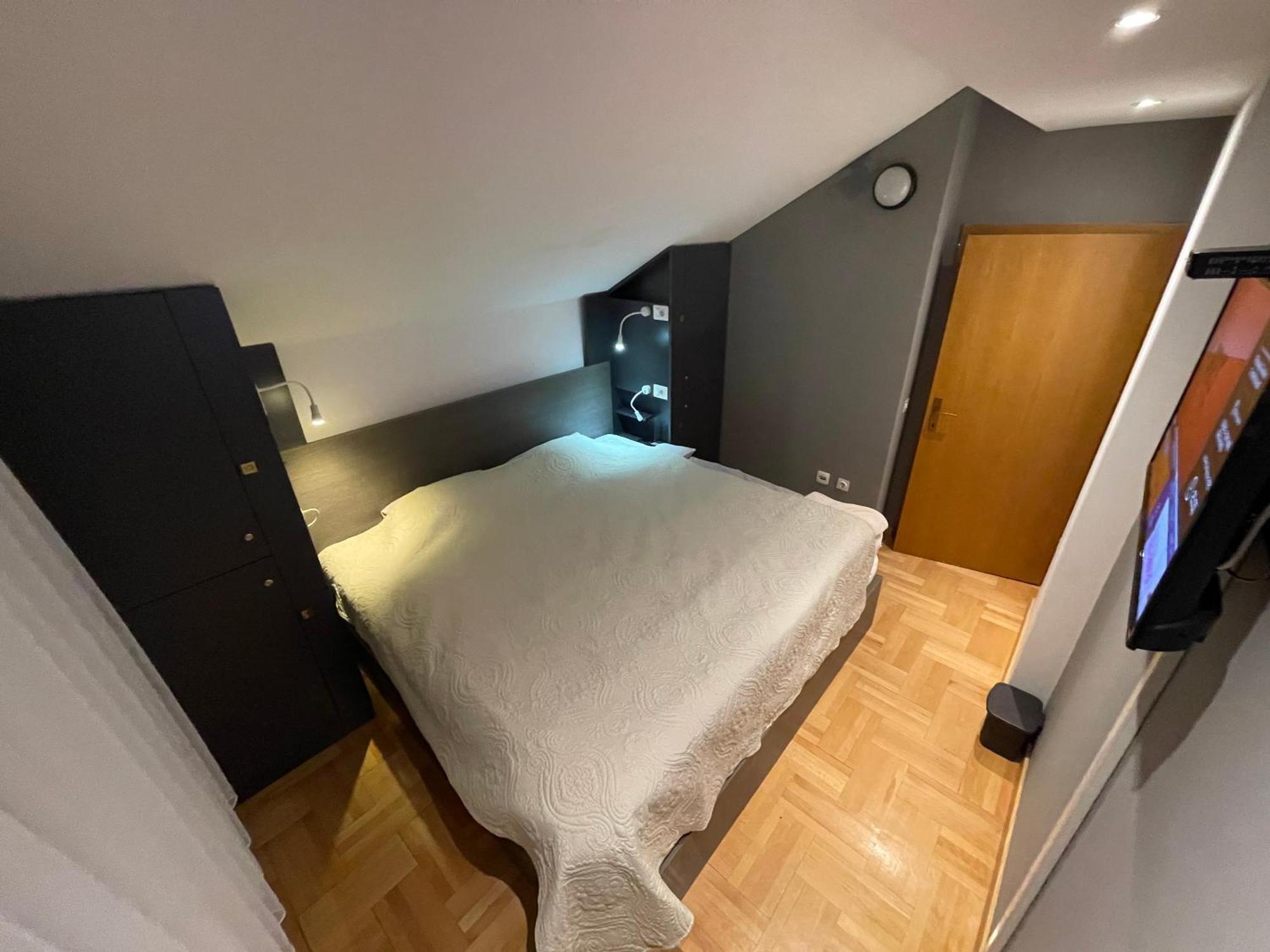 Town Hostel Печ Экстерьер фото