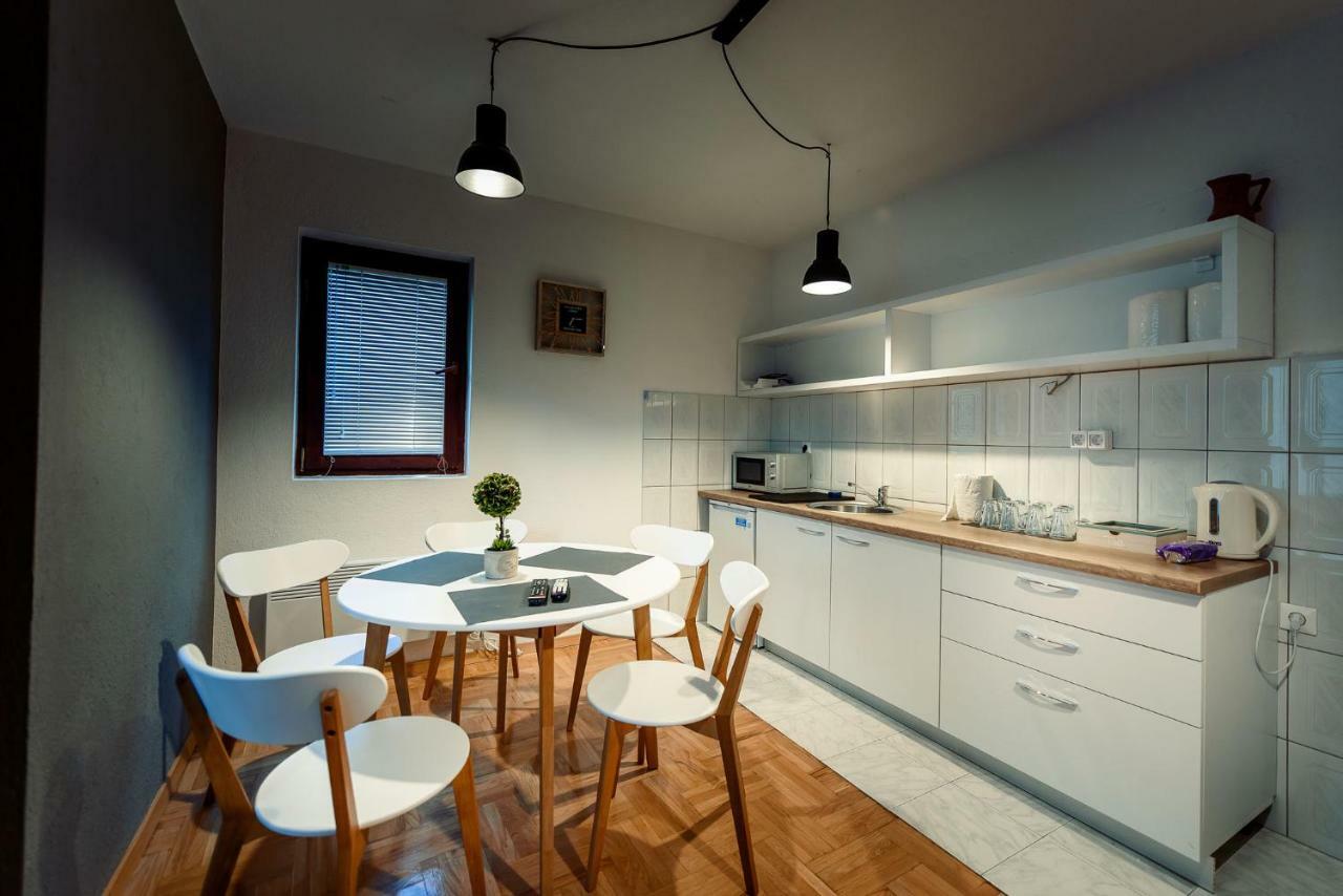 Town Hostel Печ Экстерьер фото
