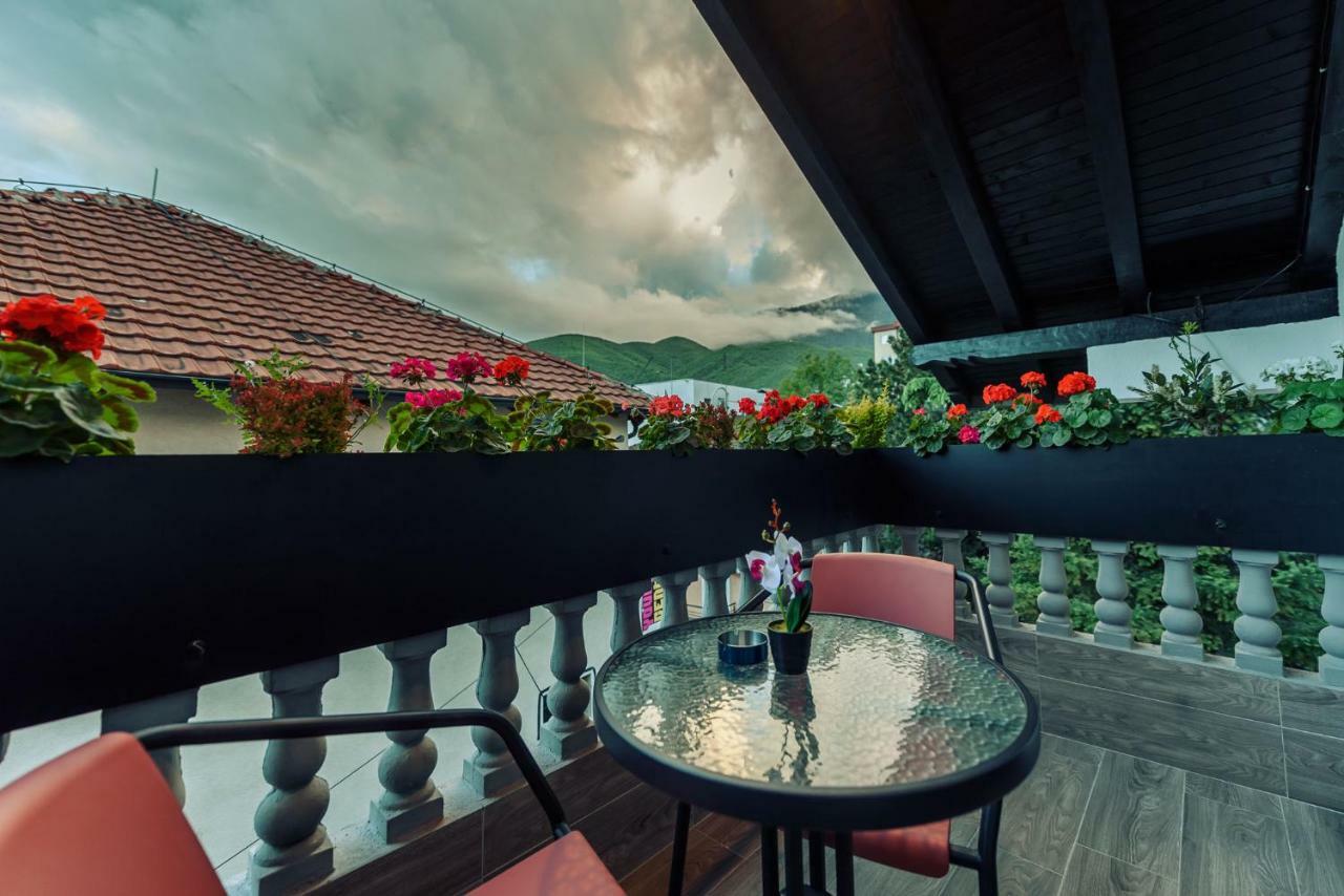 Town Hostel Печ Экстерьер фото